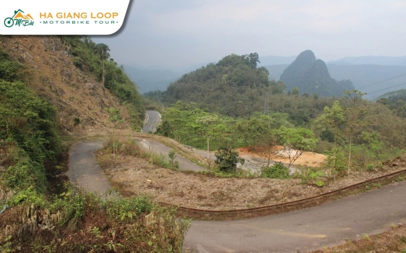 Lung Ho Pass offers a tranquil retreat, ideal for enjoying the serene beauty of the region